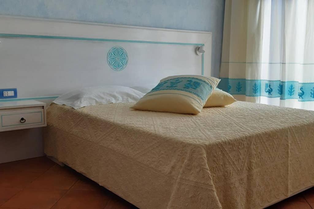 Bella Casa Con Giardino A 10 Minuti Dal Mare Apartment Aglientu Bagian luar foto