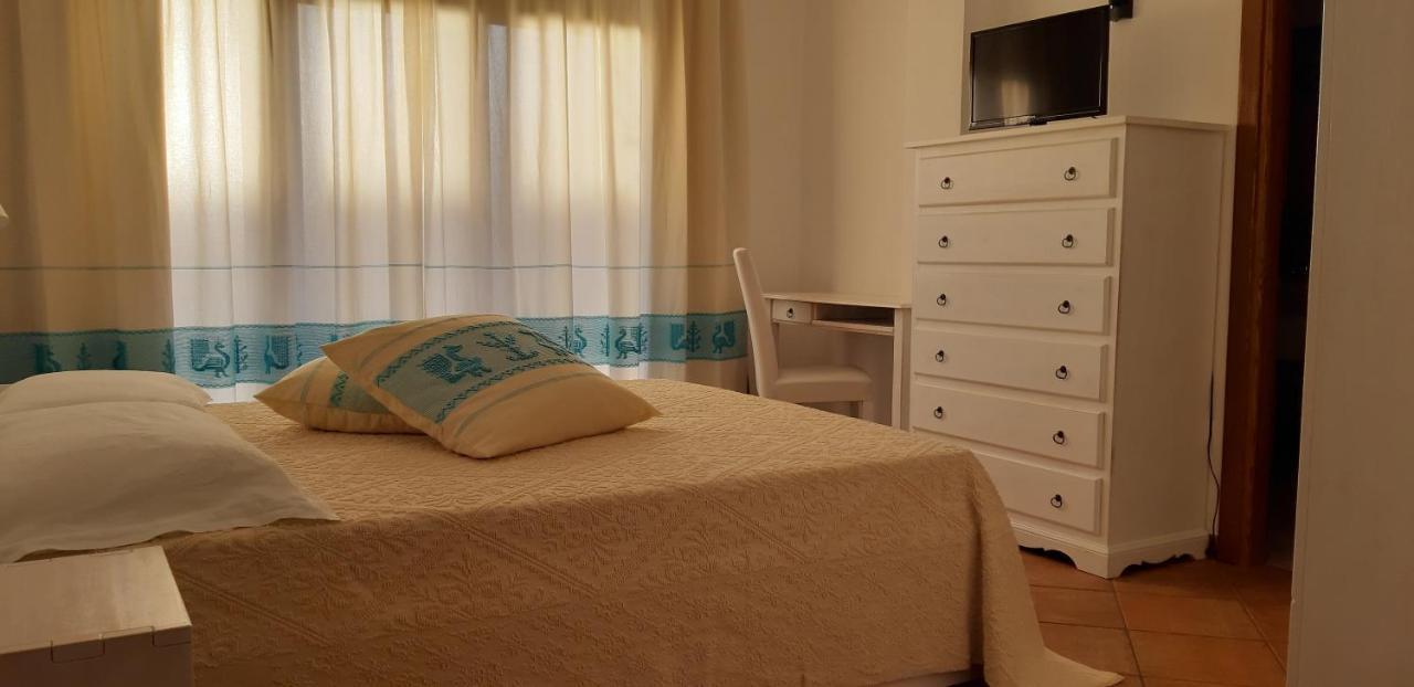 Bella Casa Con Giardino A 10 Minuti Dal Mare Apartment Aglientu Bagian luar foto