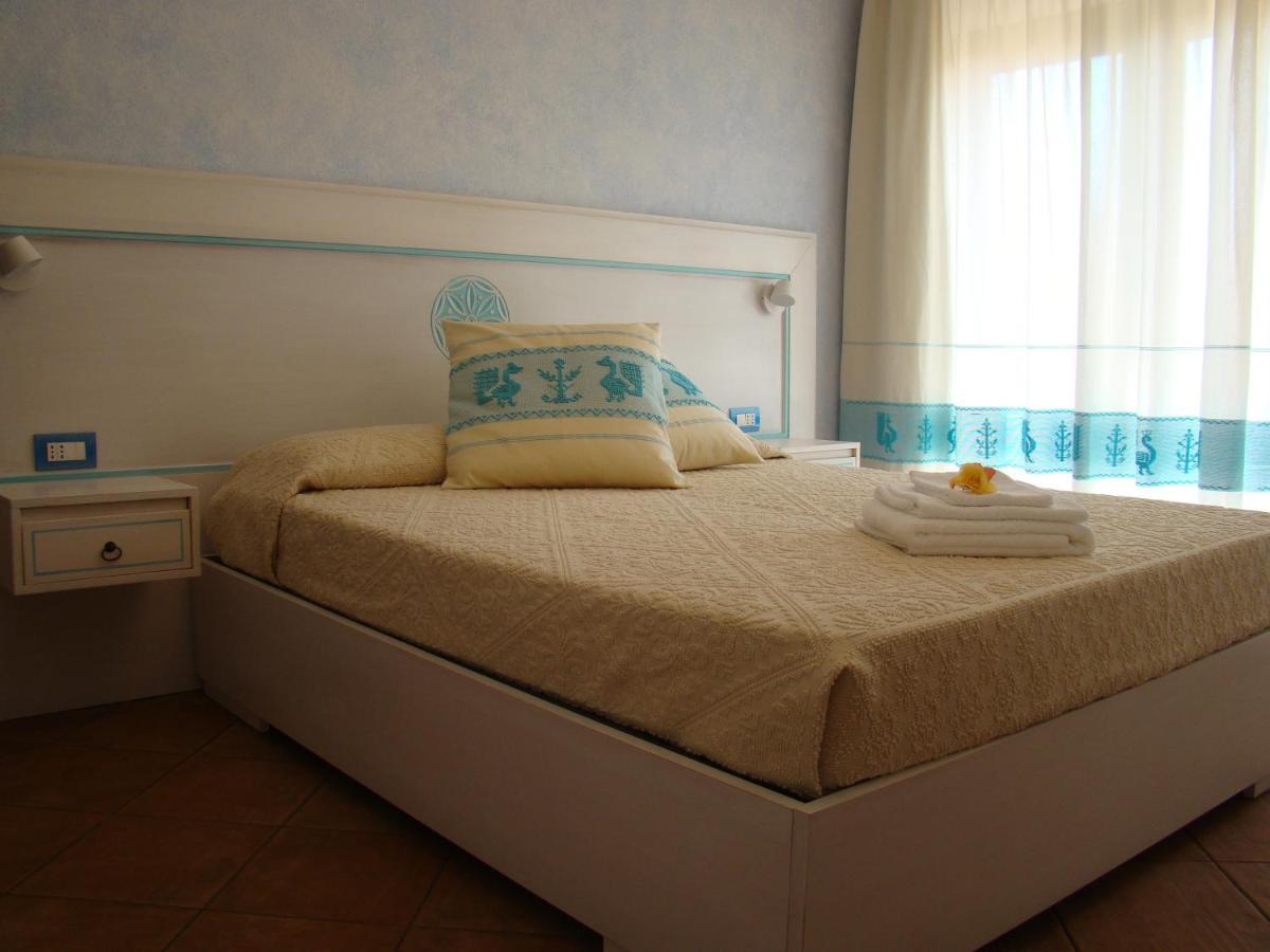 Bella Casa Con Giardino A 10 Minuti Dal Mare Apartment Aglientu Bagian luar foto